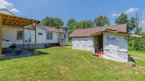 1200 Wahnona Avenue Shenandoah VA 22849