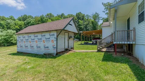 1200 Wahnona Avenue Shenandoah VA 22849