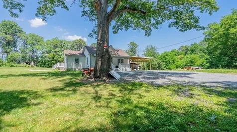 1200 Wahnona Avenue Shenandoah VA 22849