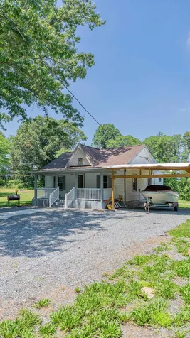 1200 Wahnona Avenue Shenandoah VA 22849