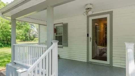 1200 Wahnona Avenue Shenandoah VA 22849