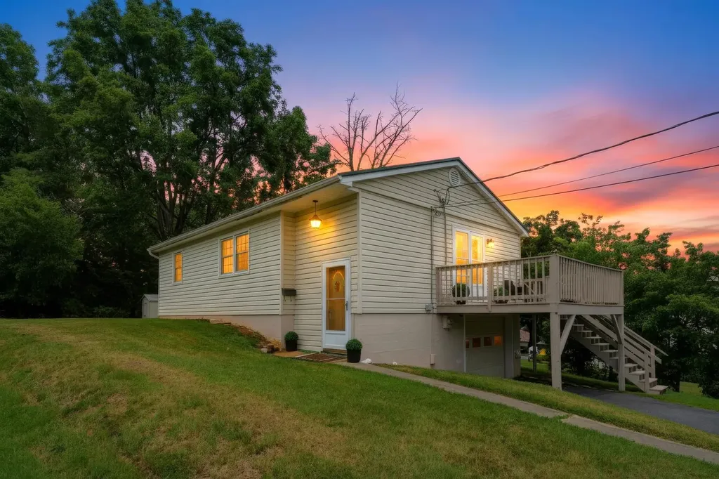 112 Bellview Street Staunton VA 24401