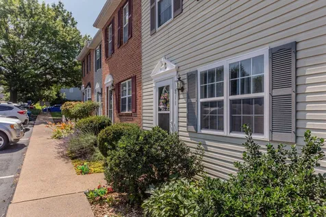 811 Northfield Court Harrisonburg VA 22802