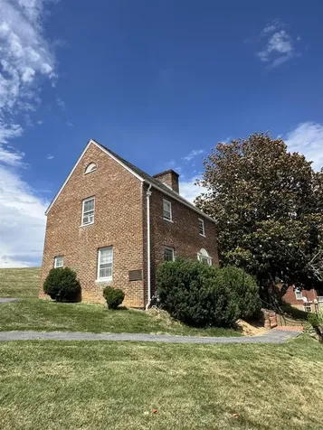 249 Sycamore Street Staunton VA 24401
