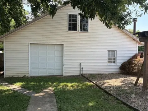 420 Laurel Avenue S Waynesboro VA 22980