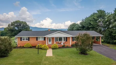 3604 Waverly Heights Elkton VA 22827