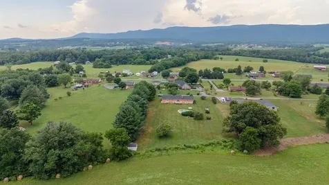 3604 Waverly Heights Elkton VA 22827