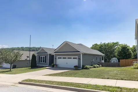36 Hull Hills Lane Staunton VA 24401