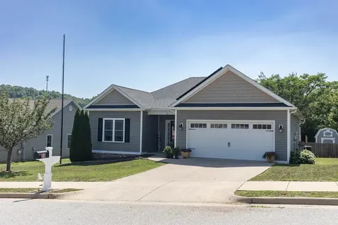 36 Hull Hills Lane Staunton VA 24401
