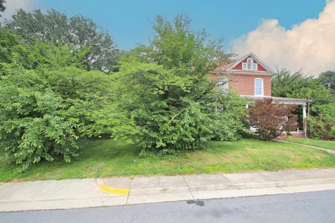 347 High Street Dayton VA 22821