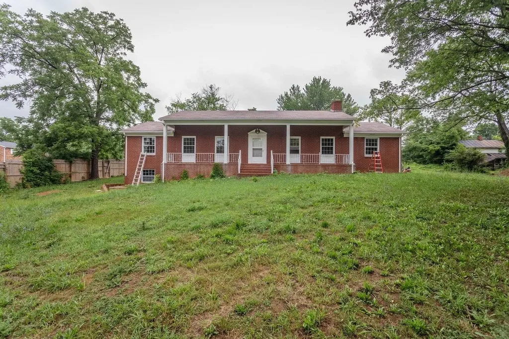 937 Wren Way Harrisonburg VA 22801