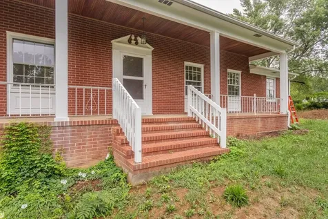 937 Wren Way Harrisonburg VA 22801