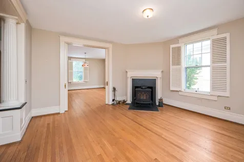 308 Vine Street Staunton VA 24401