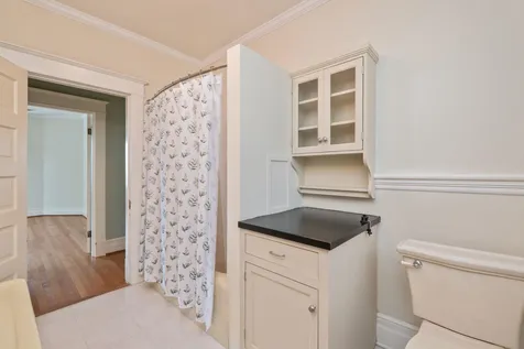 308 Vine Street Staunton VA 24401