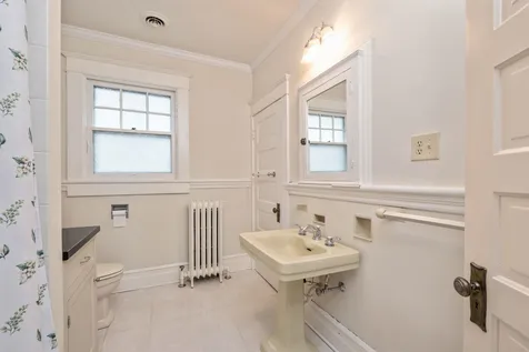 308 Vine Street Staunton VA 24401