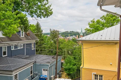 308 Vine Street Staunton VA 24401