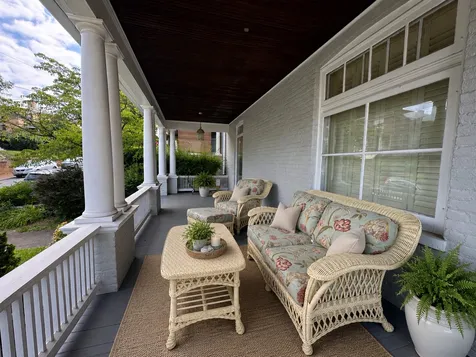 308 Vine Street Staunton VA 24401