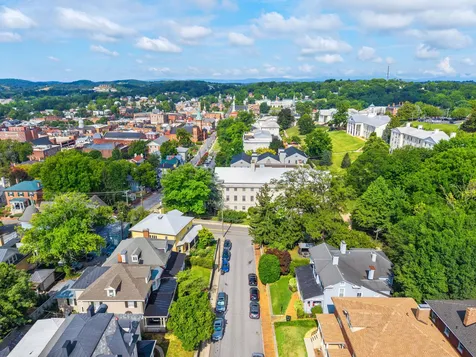 308 Vine Street Staunton VA 24401