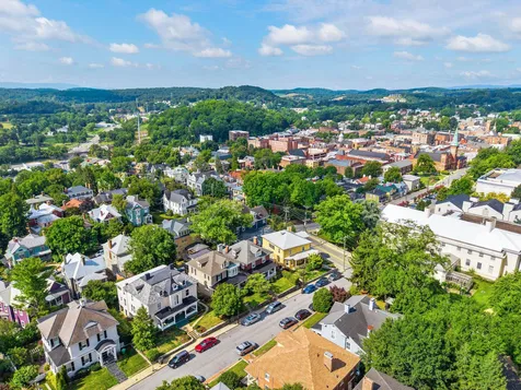 308 Vine Street Staunton VA 24401