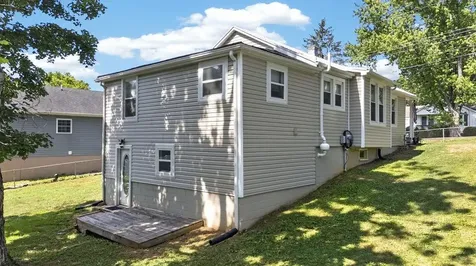 1817 Orchard Lane Staunton VA 24401