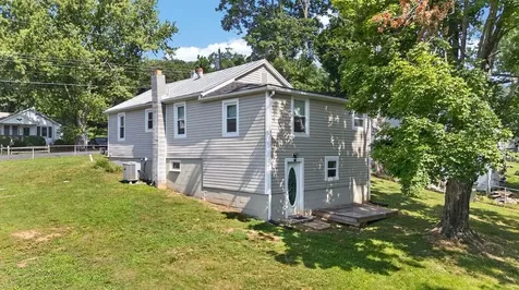 1817 Orchard Lane Staunton VA 24401