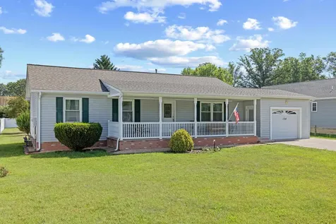 124 Hodge Street Stuarts Draft VA 24477