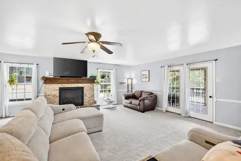 4695 East Side Highway Grottoes VA 24441