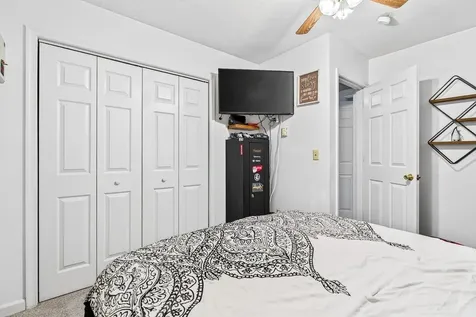4695 East Side Highway Grottoes VA 24441