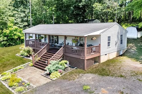 4695 East Side Highway Grottoes VA 24441