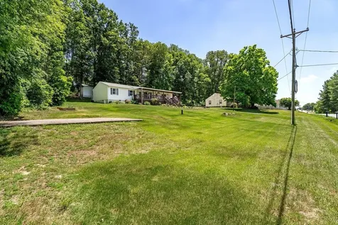 4695 East Side Highway Grottoes VA 24441