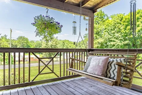 4695 East Side Highway Grottoes VA 24441