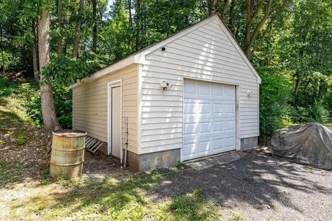 4695 East Side Highway Grottoes VA 24441