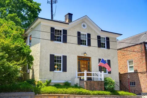 10 Church Street Staunton VA 24401
