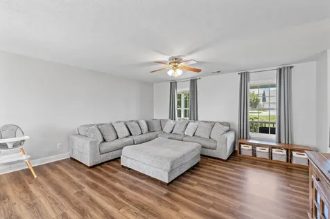 2185 Cloverleaf Lane Dayton VA 22821