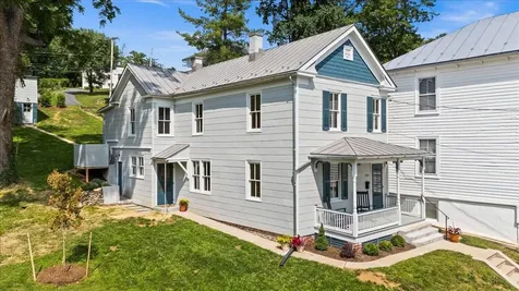 939 & 941 Beverley Street W Staunton VA 24401
