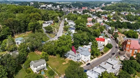 939 & 941 Beverley Street W Staunton VA 24401