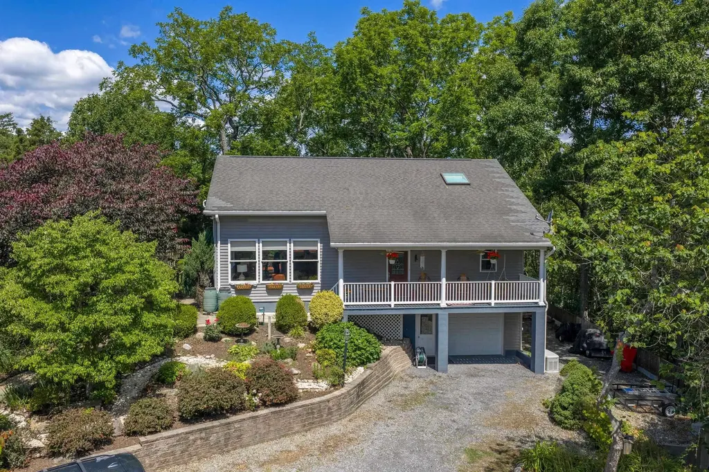 40 Weavers Way Buena Vista VA 24416