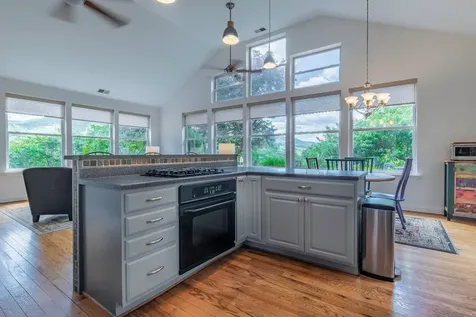 40 Weavers Way Buena Vista VA 24416