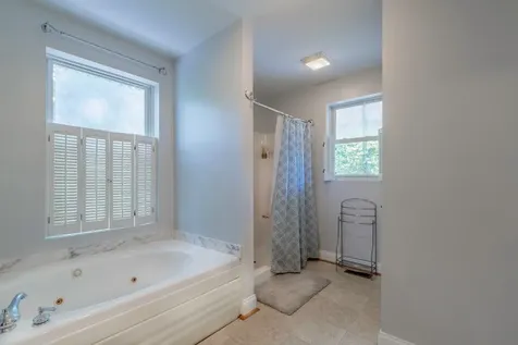 40 Weavers Way Buena Vista VA 24416