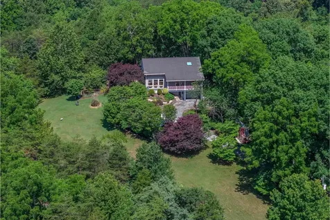 40 Weavers Way Buena Vista VA 24416