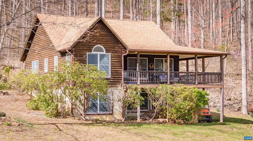 4893 Weakley Hollow Road Syria VA 22743