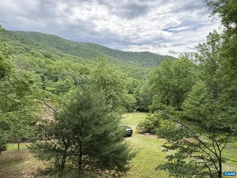 4893 Weakley Hollow Road Syria VA 22743