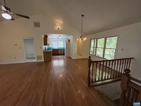 4893 Weakley Hollow Road Syria VA 22743