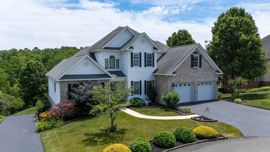 287 Kensington Drive Fishersville VA 22939