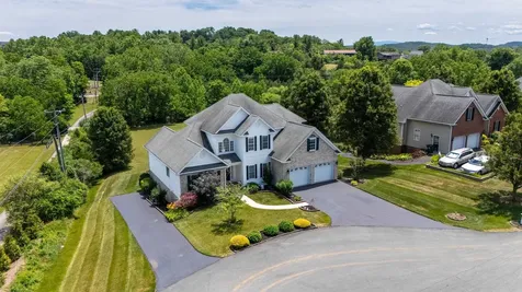 287 Kensington Drive Fishersville VA 22939