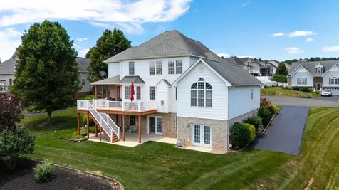 287 Kensington Drive Fishersville VA 22939