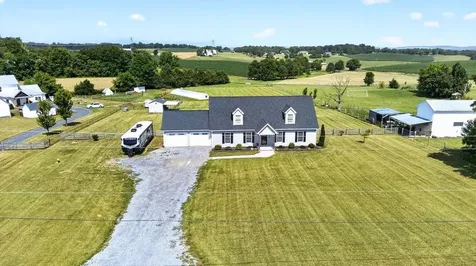 324 Battlefield Road Crimora VA 24431
