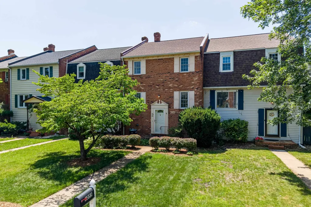 Harrisonburg VA, 1055 Meadowlark Drive