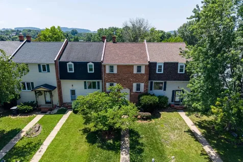 1055 Meadowlark Drive Harrisonburg VA 22802