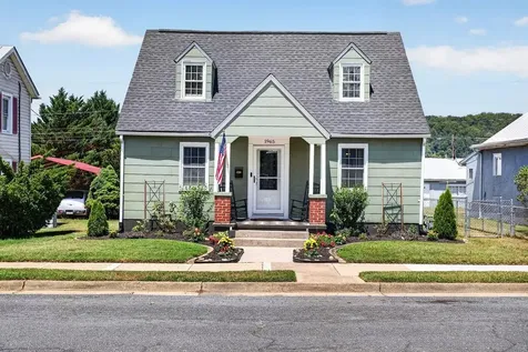 1965 Chestnut Avenue Buena Vista VA 24416